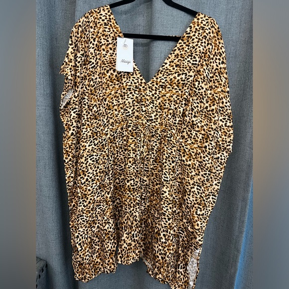 New MAAJI
Kaftan Cover-up - Picture 4 of 5